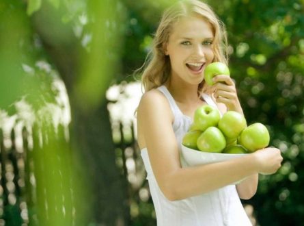 The Benefits Of Green To our Skin and Hair