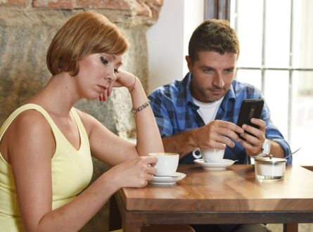 Want Access to Your Spouse Phone? Read This!