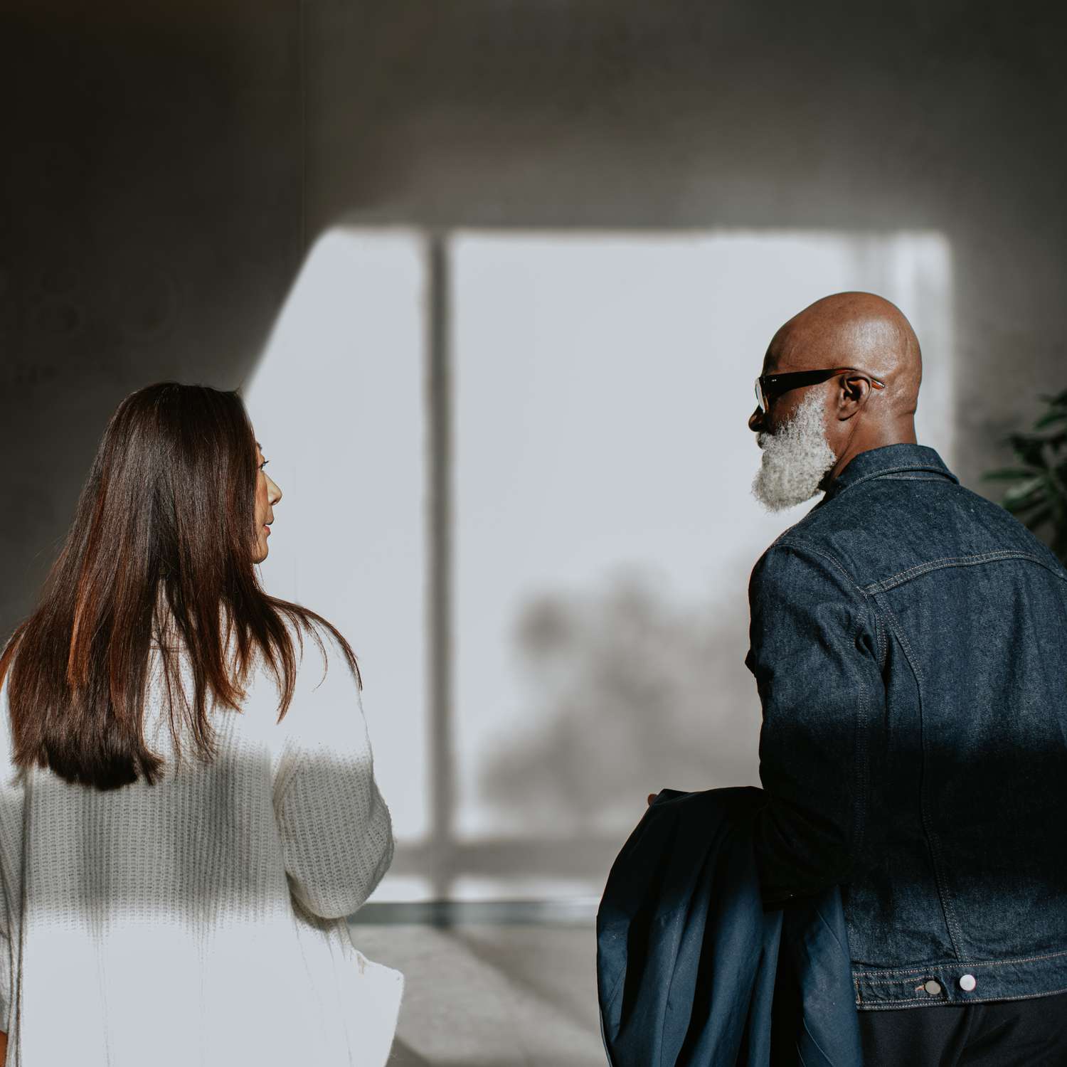 How Divorced Women Fall Into Affairs With Married Men